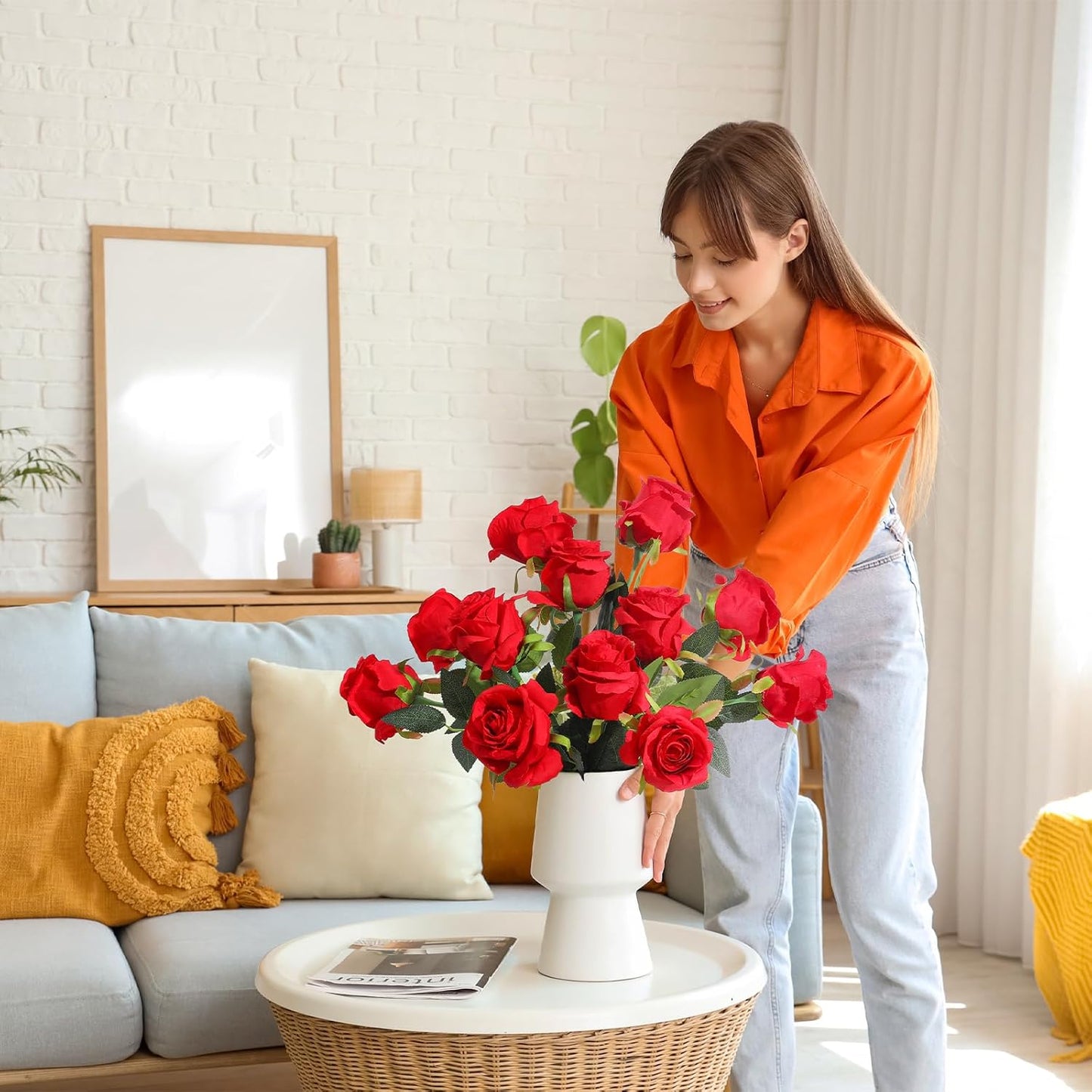 12Pcs Realistic Fake Red Roses Faux Flowers with Long Stems, Artificial Silk Rose Flowers for Valentines Day Home Wedding Decor Bridal Bouquet