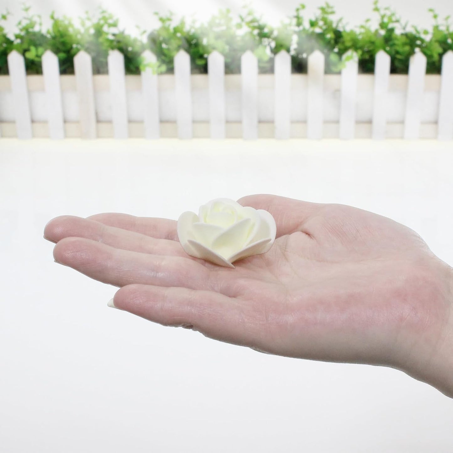 500 Pcs 1.4 Inch Mini Artificial Flowers Head Bulk 5 in 1 Set Faux Foam Fake Small Rose Tiny Baby Flores Bouquet Cake Gift Home Decoration DIY Craft (Ivory)