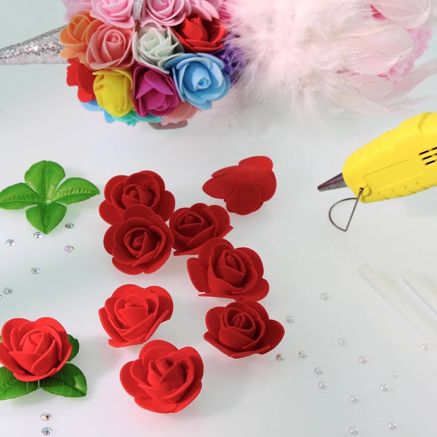 500 Pcs 1.4 Inch Mini Artificial Flowers Head Bulk 5 in 1 Set Faux Foam Fake Small Rose Tiny Baby Flores Bouquet Cake Gift Home Decoration DIY Craft (Coral Red)